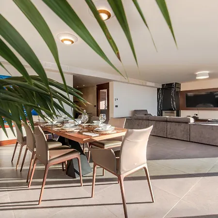 فيلة Rentitspain Playa Cristal Vista Al Mar, Piscina, Jacuzzi Y Lujo